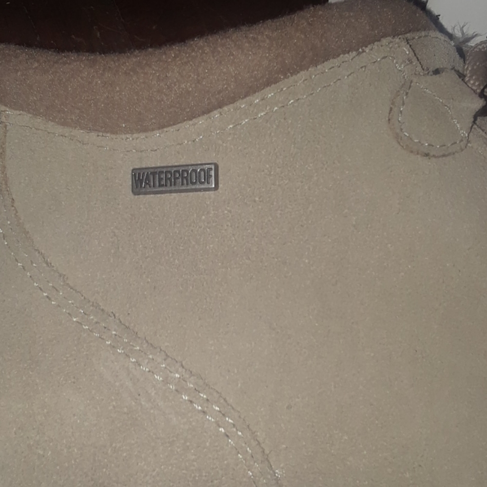 Waterproof low boots - Picture 4 of 9